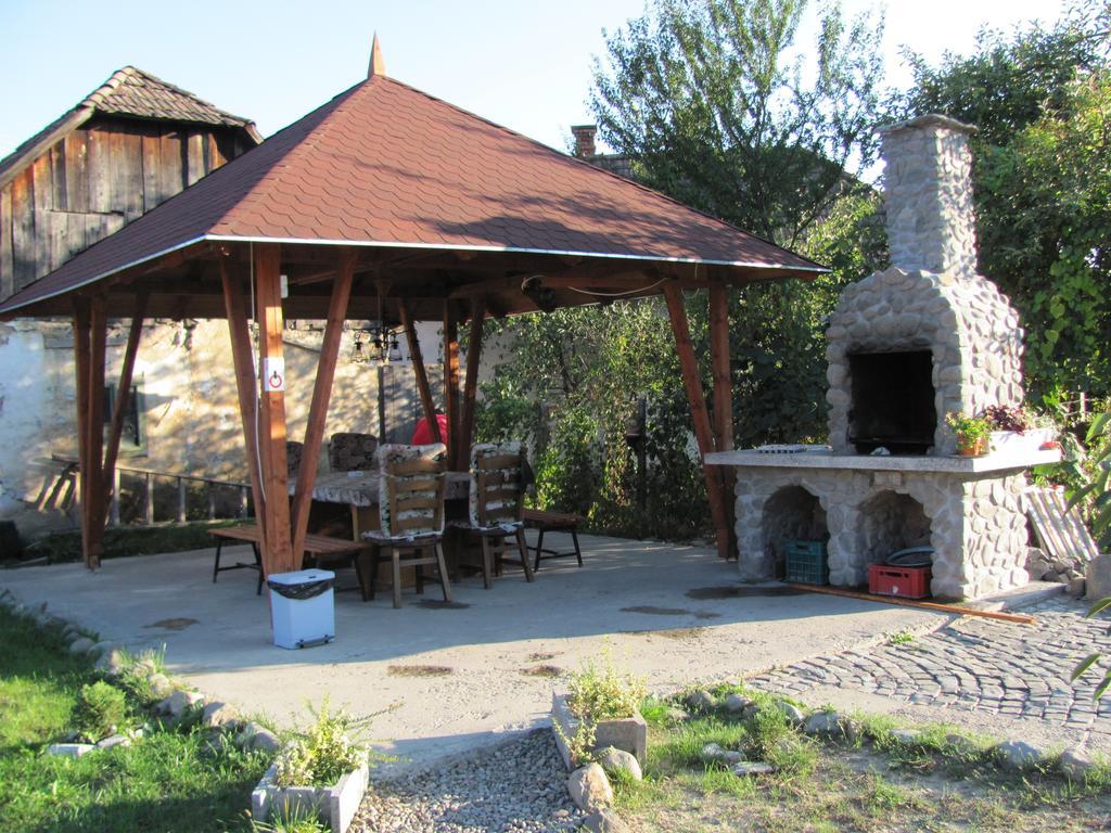 Casa Toma Hotel Совата Екстериор снимка