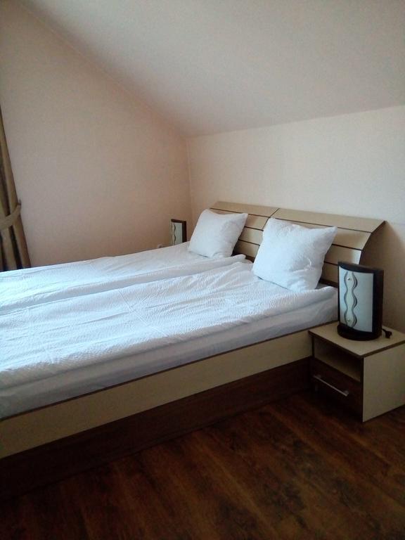 Casa Toma Hotel Совата Екстериор снимка